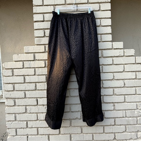 Show Me You MuMu Classic PJ Bottoms in Black Cheetah Silky - Size XXL - Picture 4 of 7